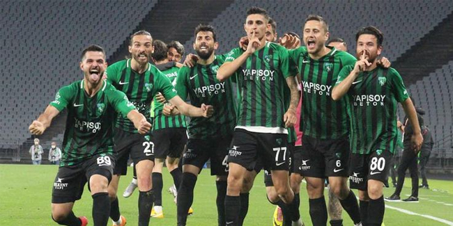 Kocaelispor TFF 1.Lig'e yükseldi