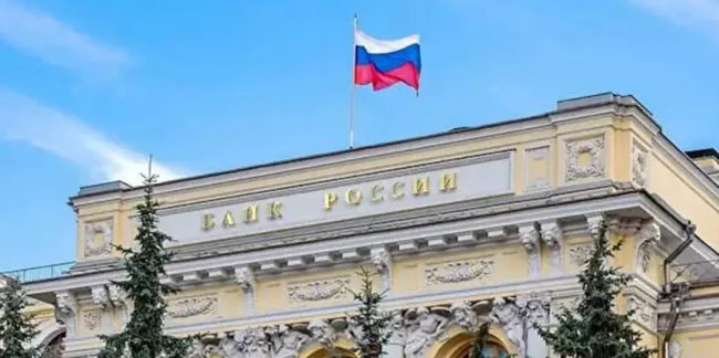Rusya Merkez Bankası'ndan flaş karar: Politika faizini 300 baz puan indirdi