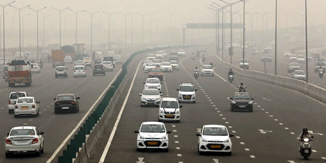 Hindistan'da hava kirliliğine plaka önlemi