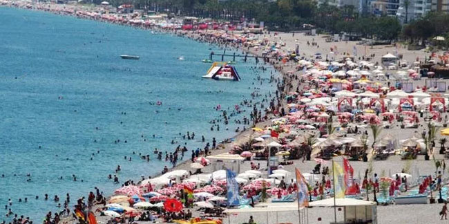 Bakan Ersoy açıkladı! Türkiye'ye 2021'de 30 milyondan fazla ziyaretçi geldi