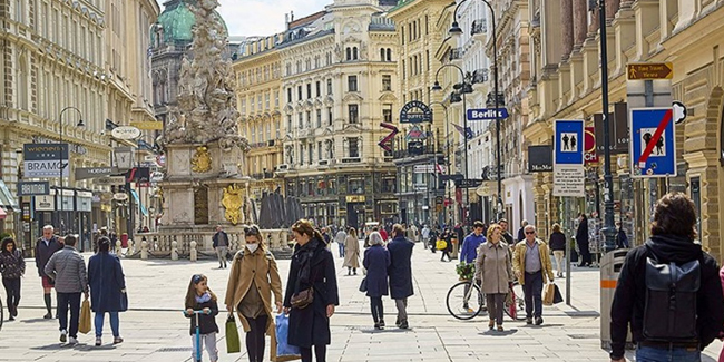 Avusturya'da aşısızlara sokağa çıkma yasağı planlanıyor