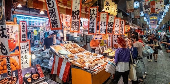 Japonya, enflasyonla mücadele için düşük gelirli hanelere 230 dolar verecek