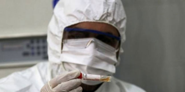 Güney Afrika Sağlık Bakanı koronavirüse yakalandı
