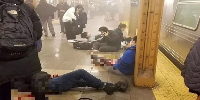New York metrosunda silahlı saldırı!