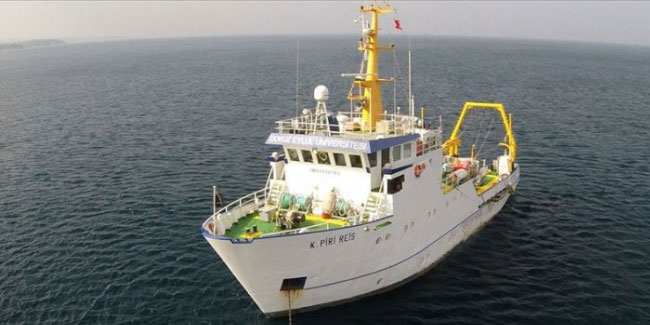 Koca Piri Reis Araştırma Gemisi Karadeniz'de