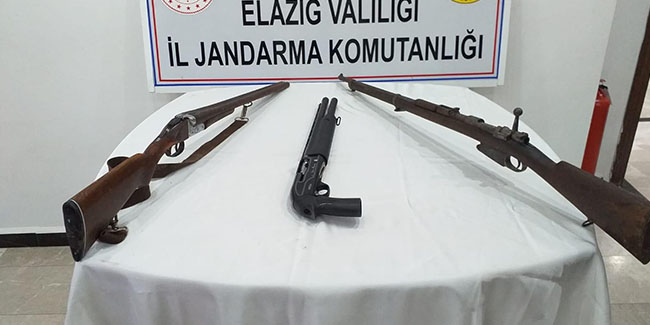 Elazığ'da jandarma, biri keskin nişancı tüfeği 3 silah ele geçirdi