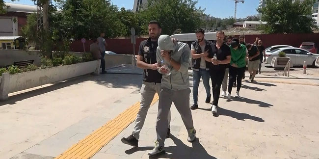 Elazığ'da uyuşturucu tacirleri kıskıvrak yakalandı! 6 kişi gözaltın alındı