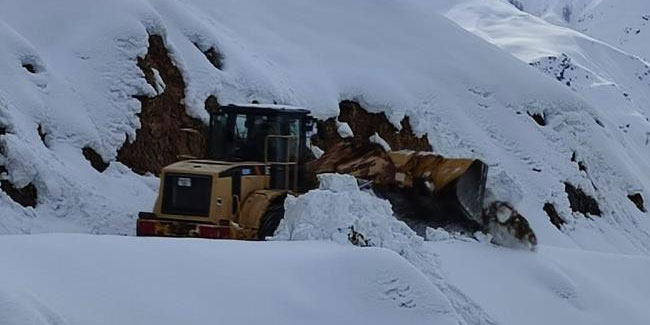 Batman’da kar nedeniyle kapalı 14 köy yolu ulaşıma açıldı