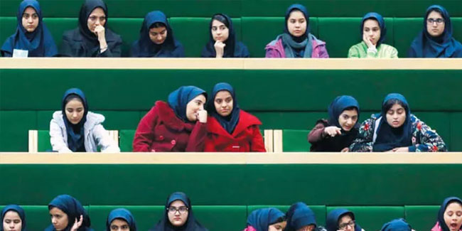 İran’da kız öğrencilerin zehirlenmesi sürüyor