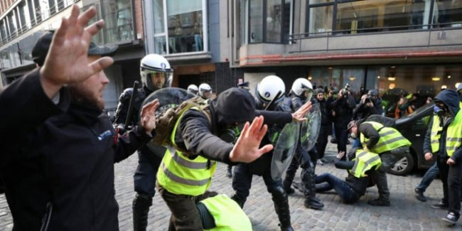Paris'teki polis şiddetine suç duyurusu