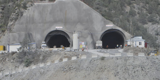 Zigana Tüneli inşaatında feci olay! 1 ölü