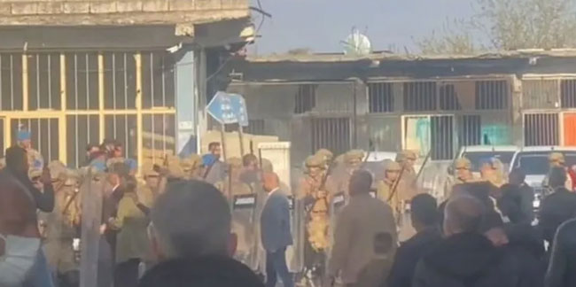 Şanlıurfa'da yasa dışı gösteriye müdahale: 12 gözaltı