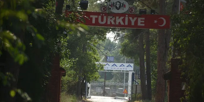 'Sınır kapısı açılacak' iddiası sonrası akın etmişlerdi: Edirne'de önlemler artırıldı