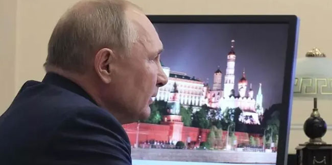 Putin'in canlı yayındaki görüntüsü olay oldu!