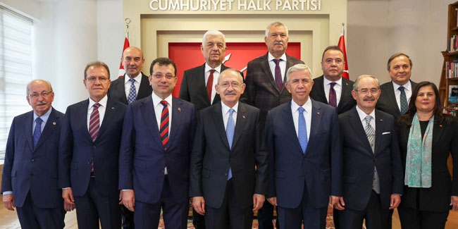 10 Büyükşehir Belediye Başkanı Kılıçdaroğlu'nun yanında toplandı!