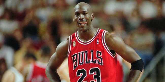 Michael Jordan’ın imzalı ayakkabısı 560 bin Dolar’a satıldı