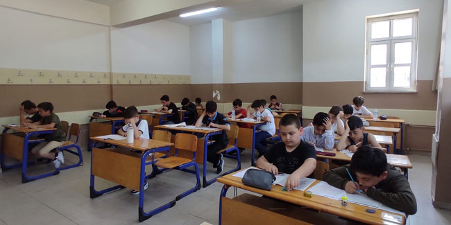 Anadolu Gençlik Derneği tarafından Siyer-i Nebi sınavı düzenlendi 