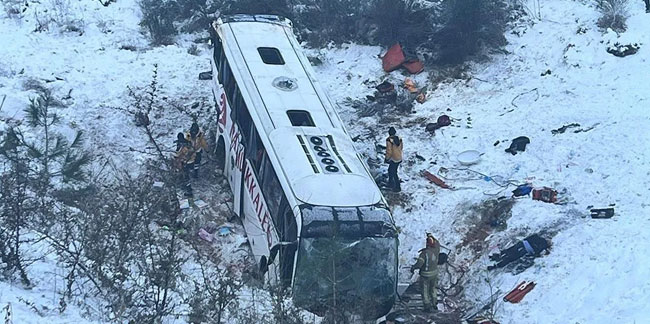 İstanbul'da yolcu otobüsü şarampole uçtu: Ölü ve yaralılar var