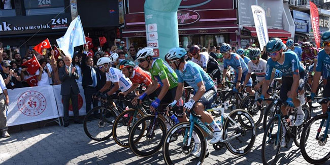 58. Cumhurbaşkanlığı Bisiklet Turu'nun Marmaris-Yalıkavak etap startı verildi