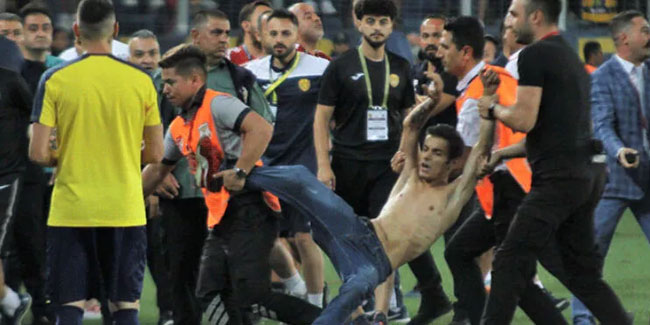 Beşiktaşlı futbolculara saldıran kişi için 3 yıla kadar hapis istemi