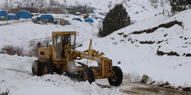 Erzincan'da 5 köy yolu ulaşıma kapandı