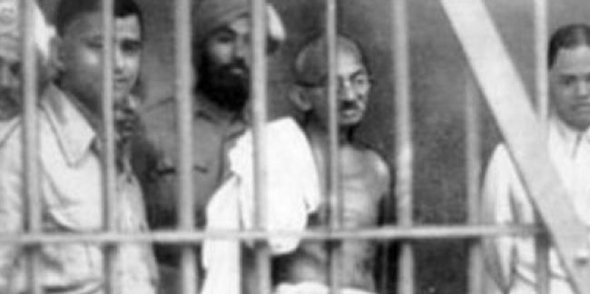 Tarihte bugün (4 Ocak): Gandhi tutuklandı