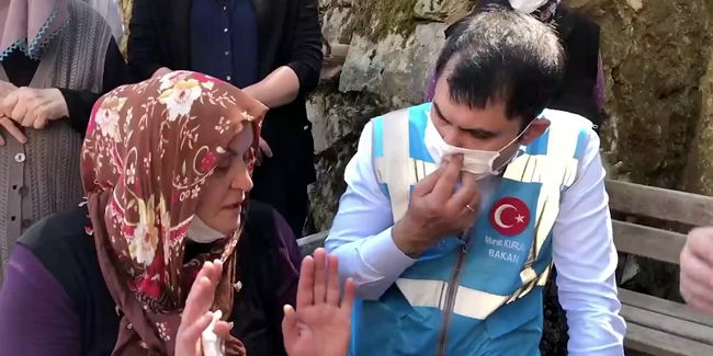Bakan Kurum’dan Giresun’daki selde eşi kaybolan kadına destek