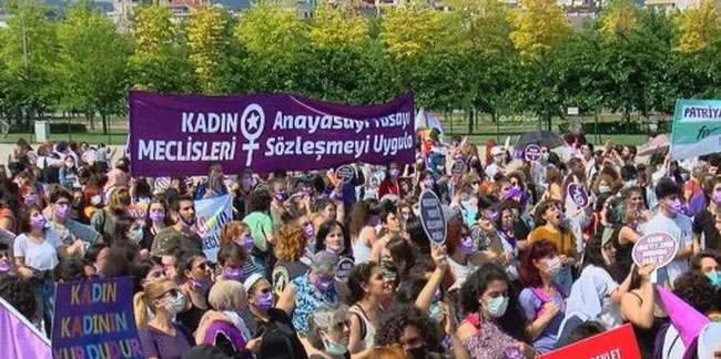 İstanbul'da İstanbul Sözleşmesi protestosu!