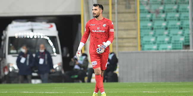 Bursaspor’un genç kalecisi Canberk Yurdakul, galibiyeti yorumladı
