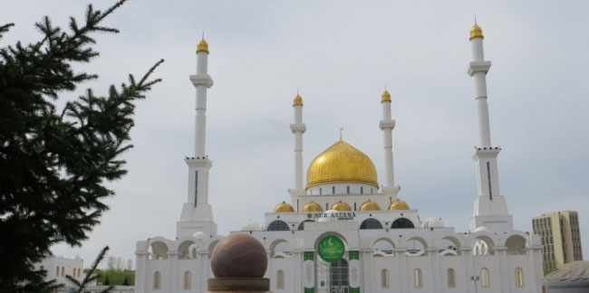 Kazakistan Müslümanları Dini İdaresinden Charlie Hebdo'ya tepki