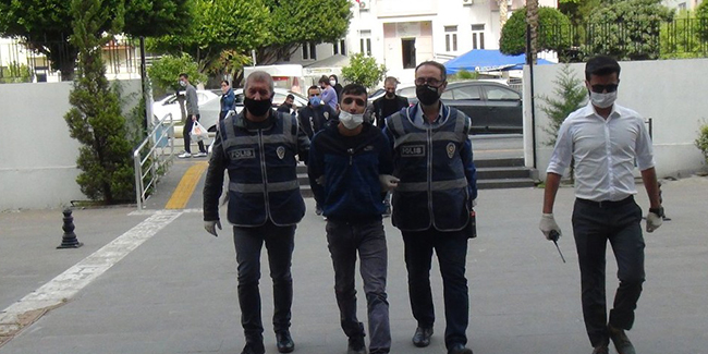 Antalya'da kafelere dadanan 2 şüpheli, 10 iş yerinin bahşiş kutusunu çaldı