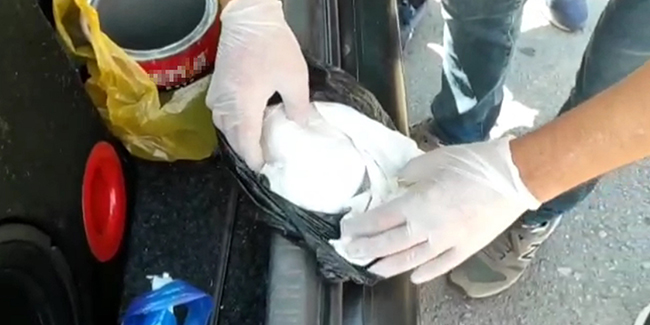 Otomobilin bagajından 317,33 gram metamfetamin çıktı