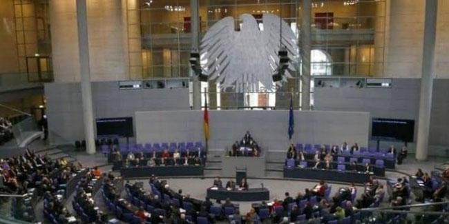 Almanya'da hükümet 'Dayanışma Vergisi' kısmen kaldırıyor