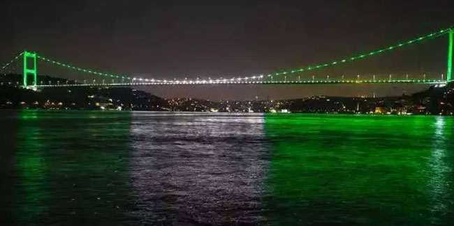 Fatih Sultan Mehmet Köprüsü, Pakistan bayrağının renklerine büründü