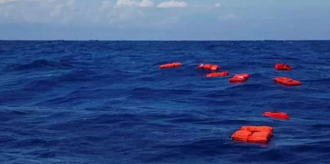 Göçmen teknesi battı: Onlarca ölü var