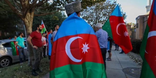 Azerbaycan'ı kimlikle seyahat 1 Nisan'da başlıyor