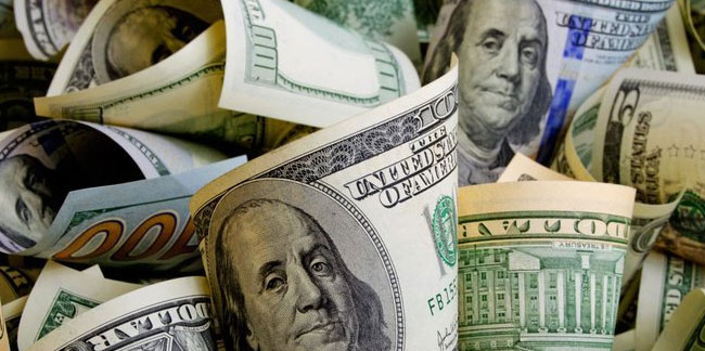 TCMB öncesi dolar kurunda yeni rekor: Dolar 17.70'ten geri döndü