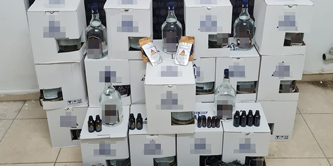 Tekirdağ'da market operasyonunda 172 litre kaçak içki bulundu