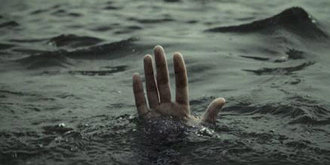 Denizde boğulma tehlikesi geçiren genç hastanede öldü