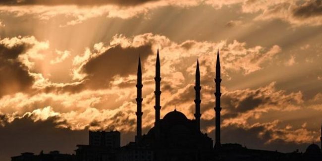 11 Ayın Sultanı Ramazan 2 Nisan'da başlıyor