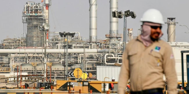 Suudi Arabistan'dan petrole rekor seviyede zam!