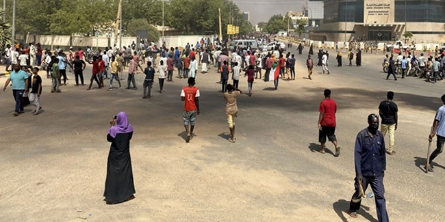 Sudan'da protestolar devam ediyor