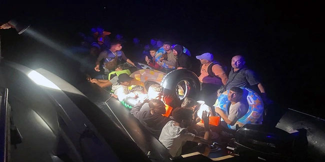 Muğla'da lastik botla geri itilen 31 düzensiz göçmen kurtarıldı!