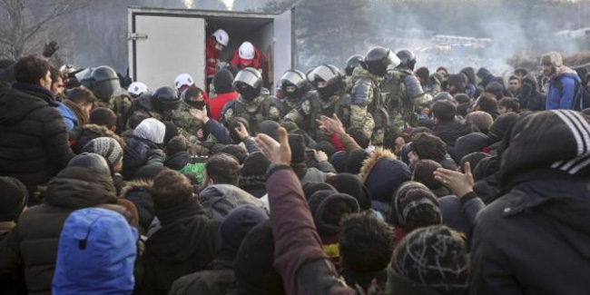 Belarus: Göçmenler kamptan ayrıldı