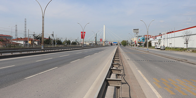 Kısıtlamanın son gününde Kocaeli'de sokaklar boş kaldı