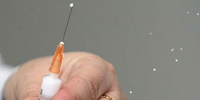 Fransa'da halka yönelik korona aşısı ilkbaharda başlayacak