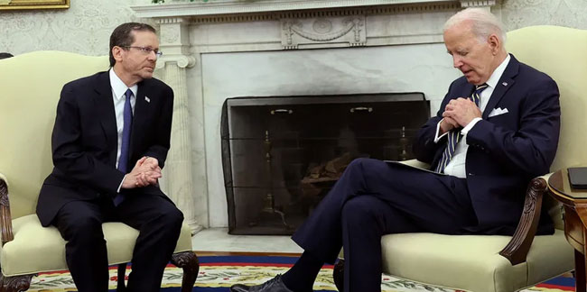 Biden, İsrail Cumhurbaşkanı ile konuşurken uyuya kaldı