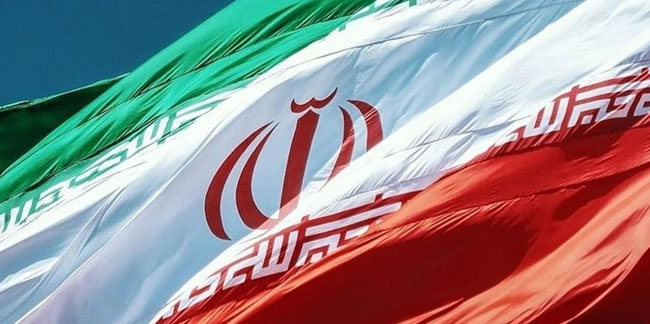 İran, Basra Körfezi'nde 2 yabancı gemiye el koydu!