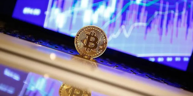 Bitcoin yüksek taleple yeniden 10 bin doları aştı