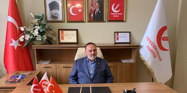 Yeniden Refah Partisi Rize İl Başkanı Mehmet Akif Zerdeci 24 Kasım Öğretmenler günü için kutlama mesajı yayımladı 